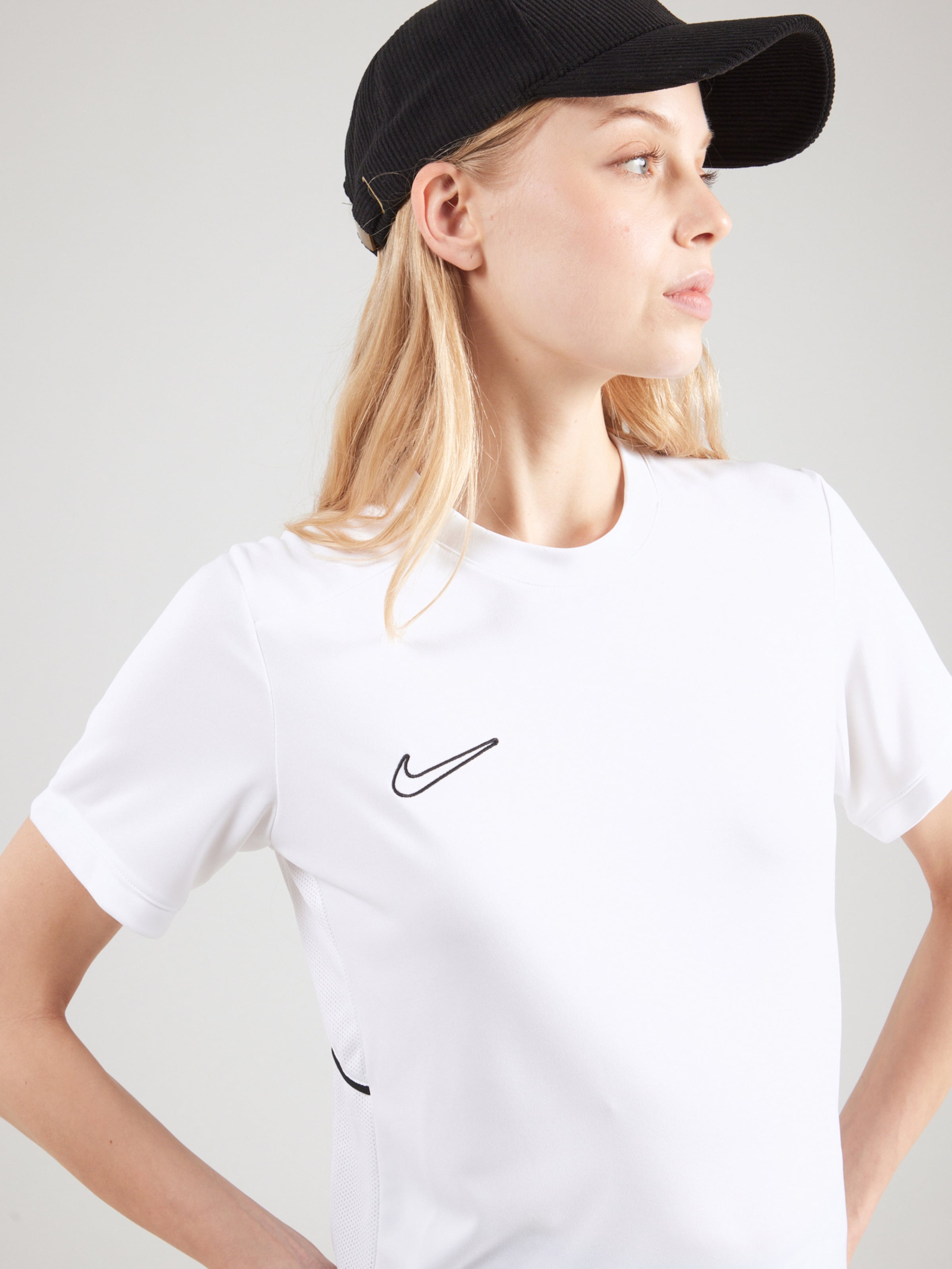 NIKE Футболка Performance в белом цвете — фото 2