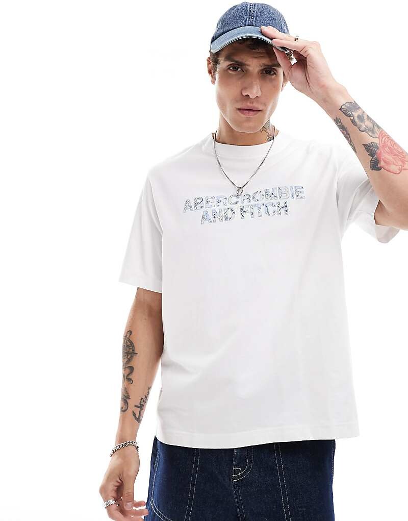 

Abercrombie & Fitch – Белая y Футболка оверсайз с логотипом