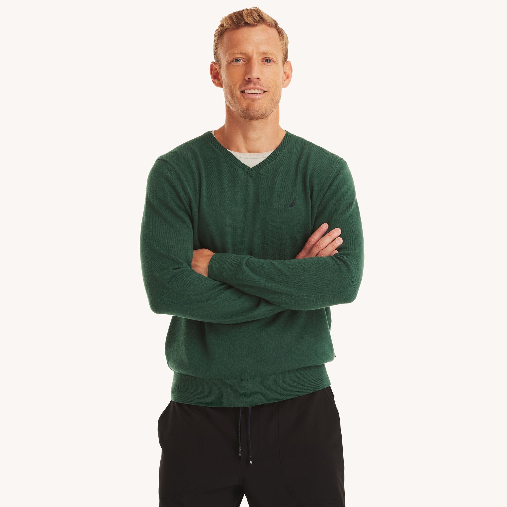 

Nautica Mens Navtech палубный свитер с V-образным вырезом, цвет rainforest green
