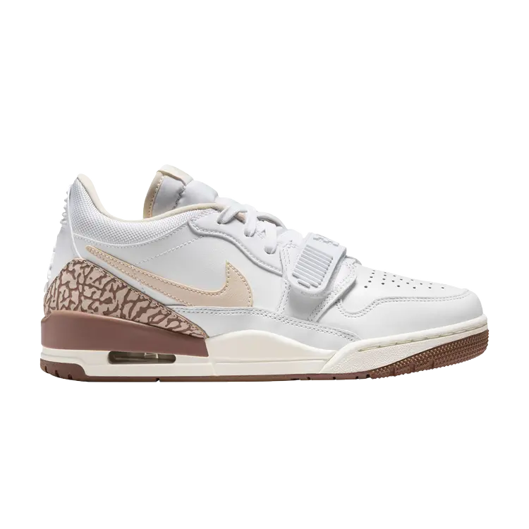 

Кроссовки Wmns Jordan Legacy 312 Low, цвет White Archaeo Brown