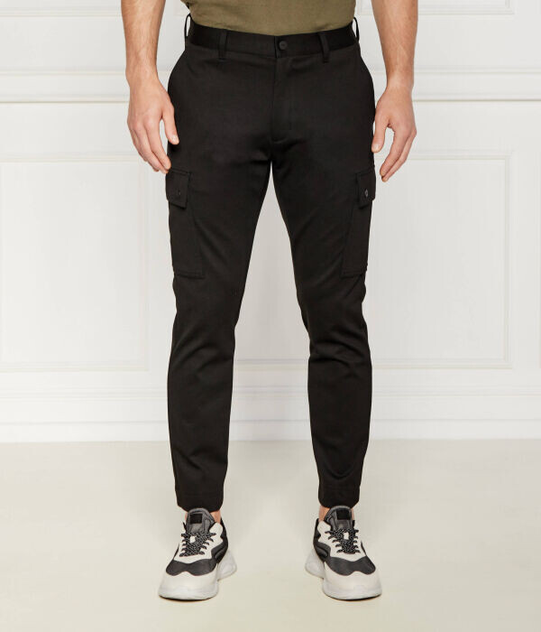 

Брюки-карго Hugo Regular Fit, черный