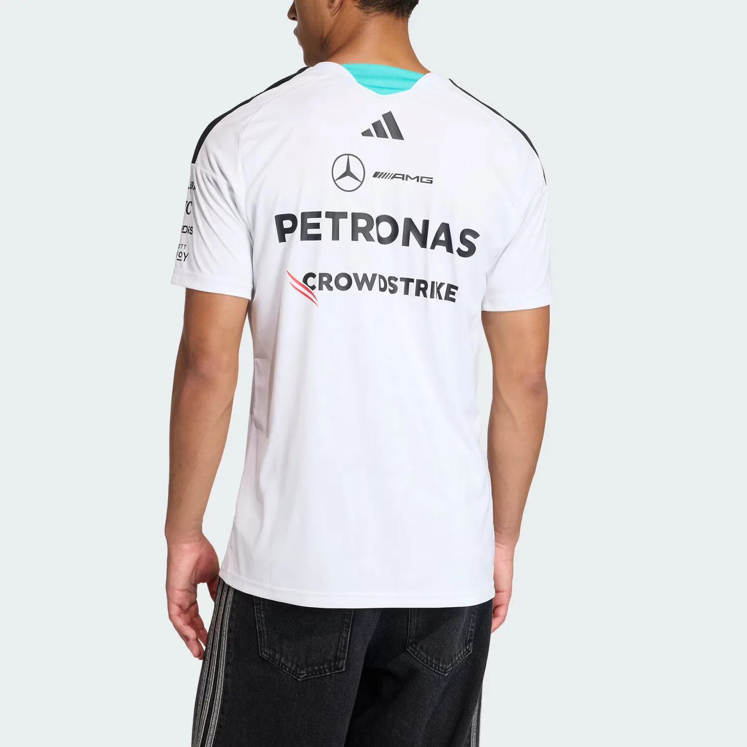 Футболка Mercedes AMG Petronas Formula 1 Team для мужчин, быстросохнущая Adidas, белый — фото 4