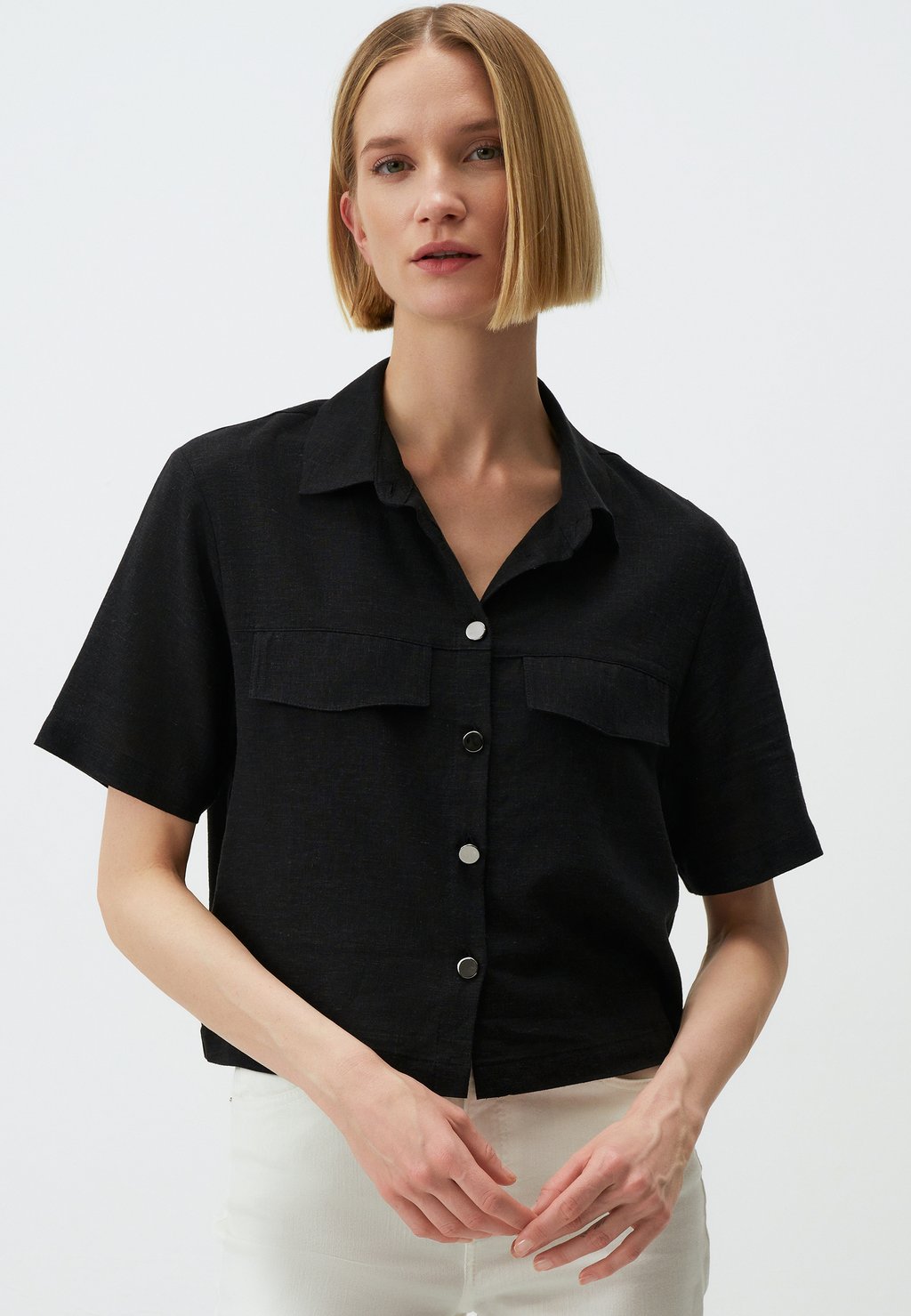 

Блузка на пуговицах SHORT SLEEVE WITH POCKET DETAIL Jimmy Key, черный