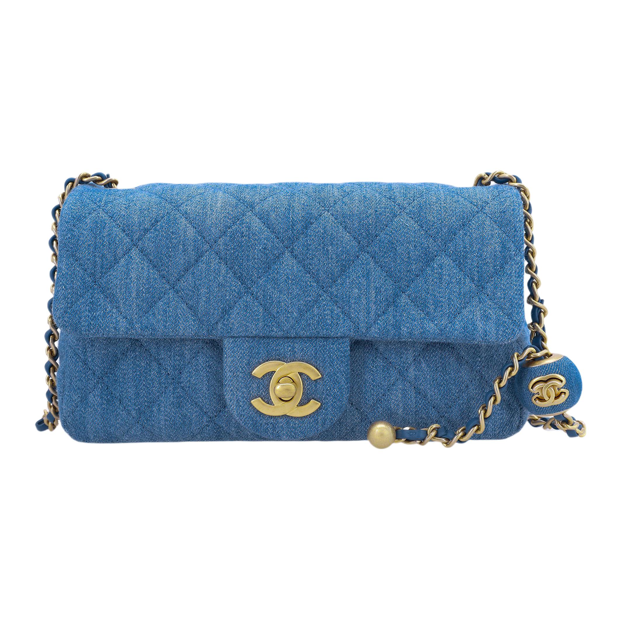 

CHANEL Сумка-тоут Classic Flap CF Small Gold Ball Denim, мини-сумка через плечо, женская, джинсовая, синяя