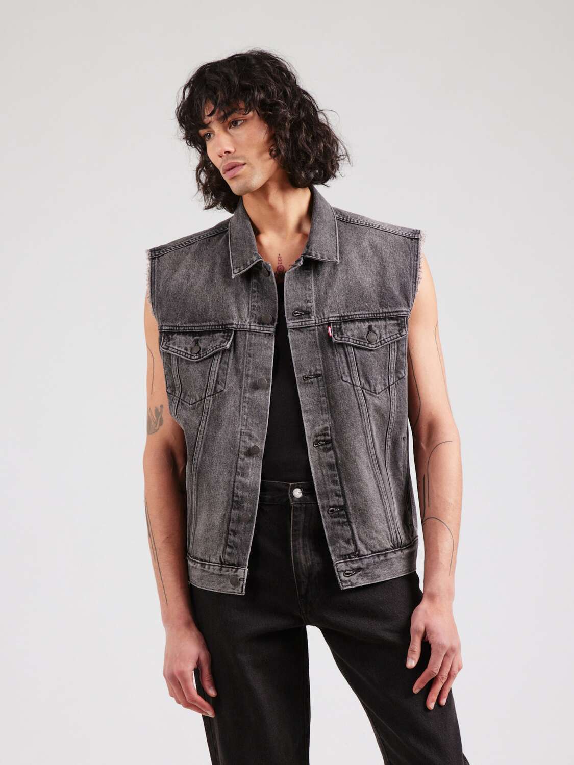 LEVI'S  Жилет 'Relaxed Trucker Vest' в крапчатом черном цвете — фото 3
