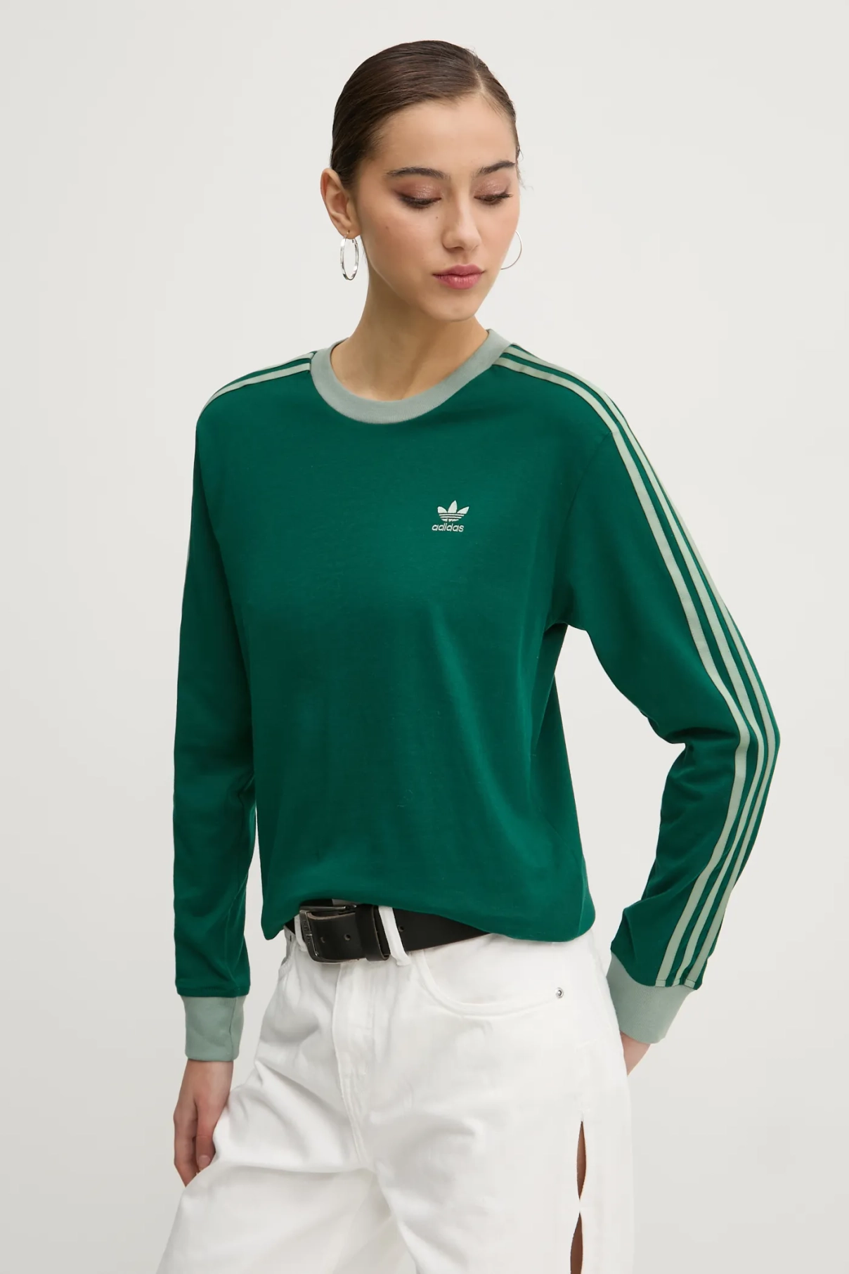 

Хлопковый топ с тремя полосками и длинными рукавами adidas Originals, зеленый