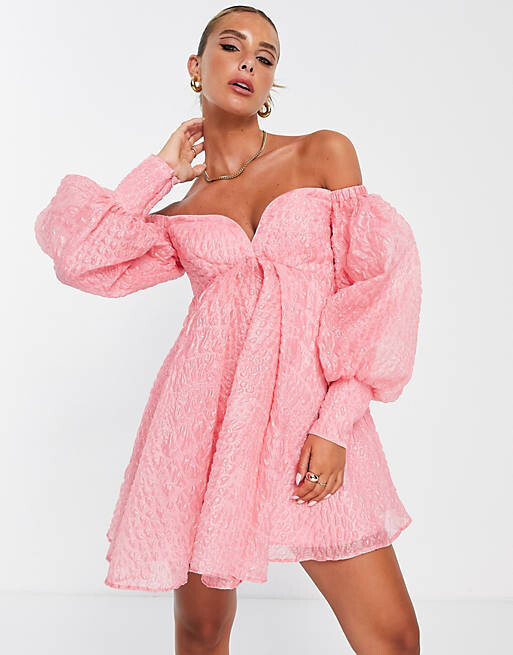 

Розовое мини-платье с открытыми плечами из объемистой органзы ASOS EDITION, Розовый, Розовое мини-платье с открытыми плечами из объемистой органзы ASOS EDITION