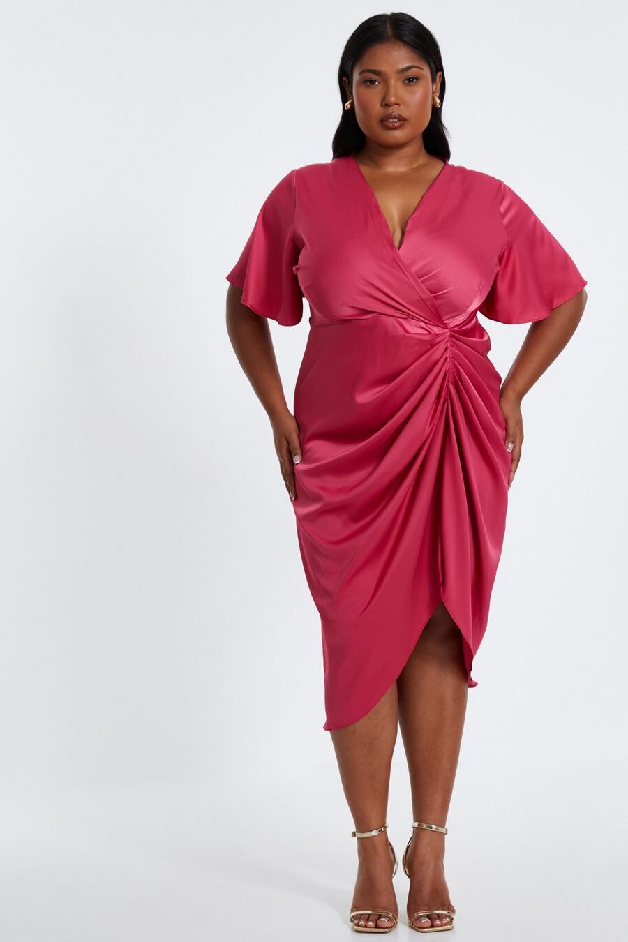 

Платье-халат Curve Raspberry Midi с оборками и атласным узором QUIZ Clothing