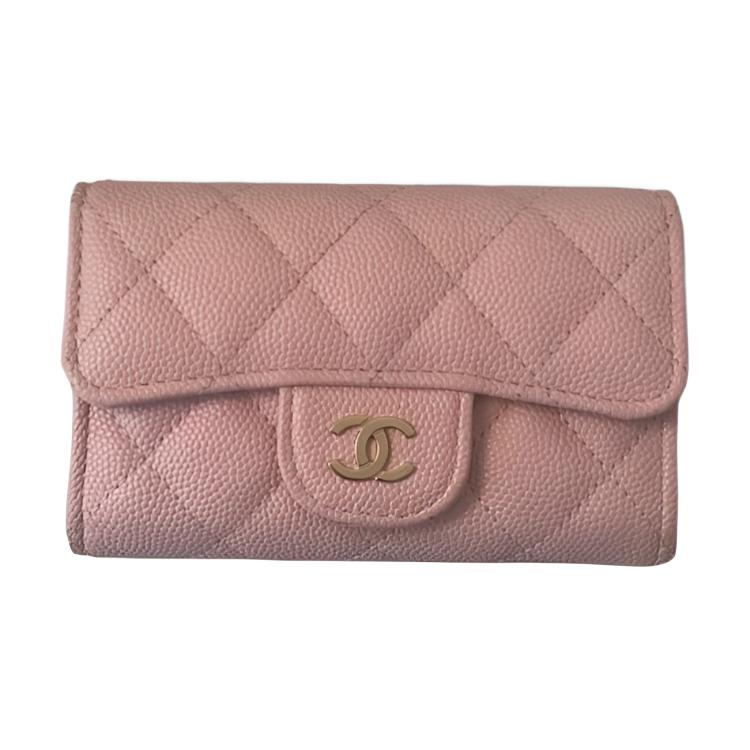 

CHANEL Женский картхолдер из телячьей кожи малого размера цвет сакуры