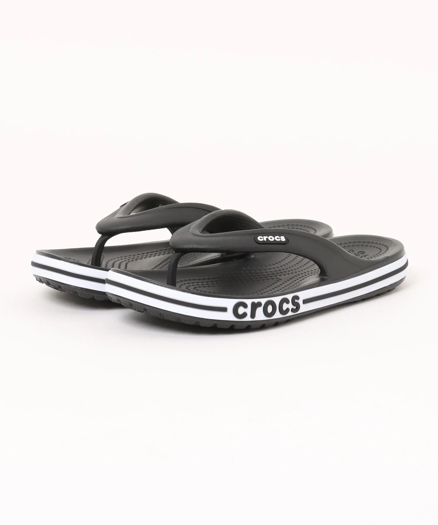 Сандалии Crocs BAYABAND FLIP универсальные черно-белые