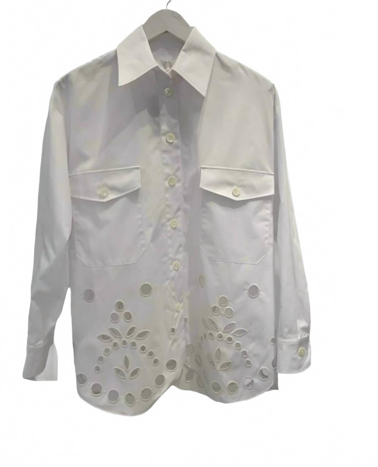 

Женская блузка с перфорацией в белом цвете Mantu