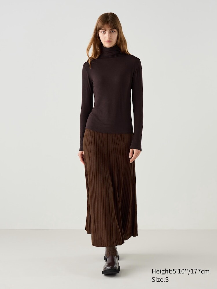 Очень теплая футболка из смеси кашемира heattech с высоким воротом Uniqlo, цвет 09 черный — фото 3