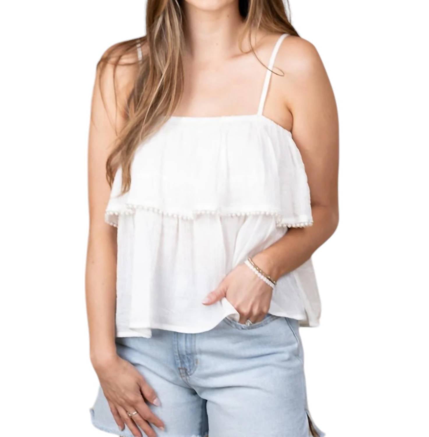 

Топ Lexi Tiered Pearl Tank Top в цвете Off White J.NNA