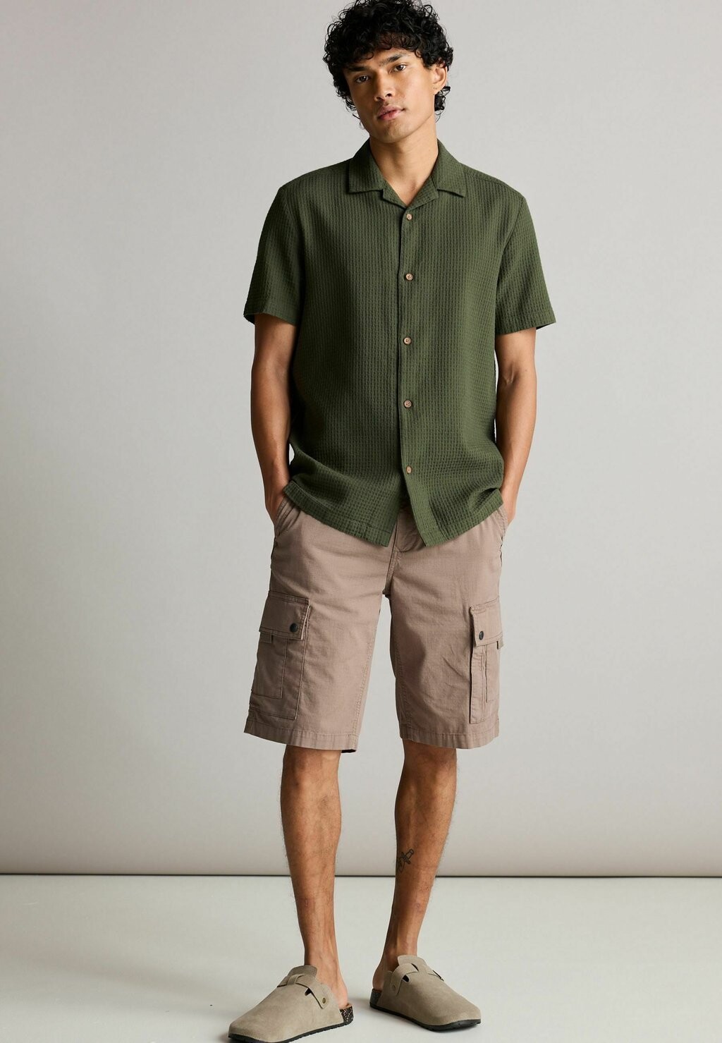

Рубашка SHORT SLEEVE REGULAR FIT Next, зеленый