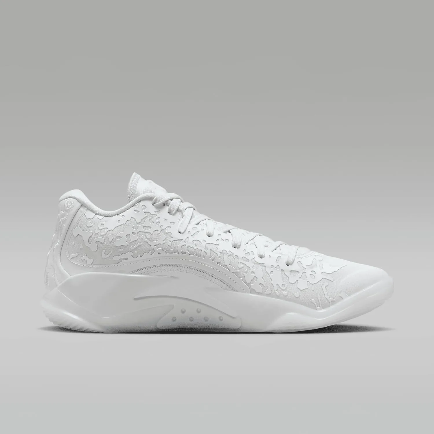 Мужские кроссовки Jordan Zion 3 (DR0675-106, белый/университетский красный/цементно-серый) Nike, белый/зеленый/светло-белый — фото 3