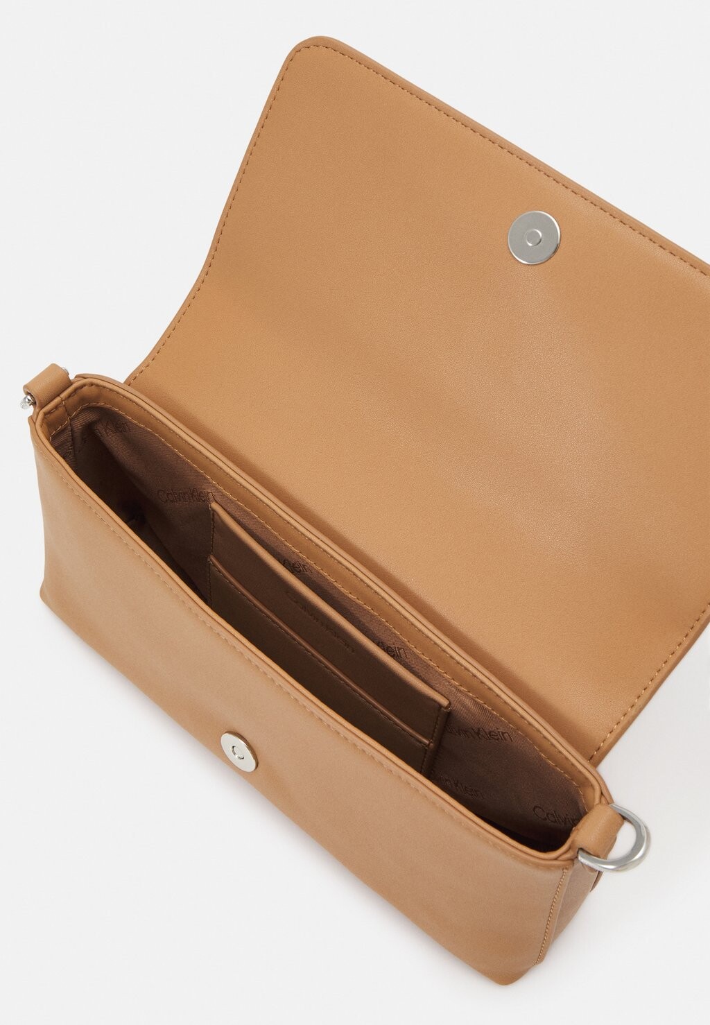 

Сумка через плечо MUST CONVERTIBLE SHOULDER BAG Calvin Klein, коричневый