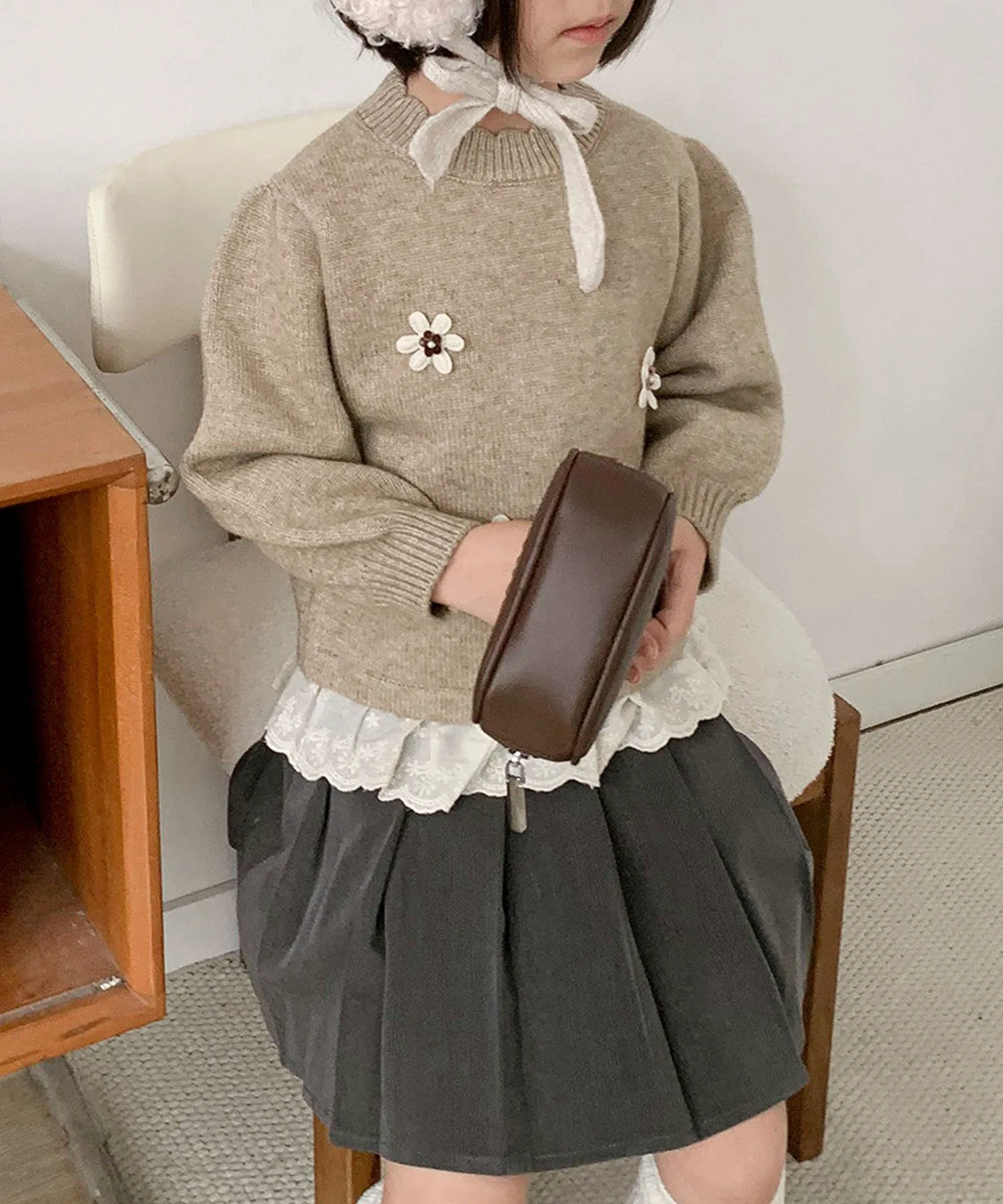 Детский вязаный свитер с вышивкой в виде трех цветов [aimoha-KIDS-] Aimoha Kids, beige — фото 4
