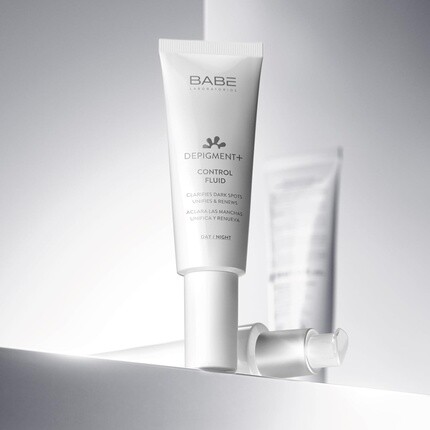 Флюид Laboratorios Babé — Control Fluid Depigment+ - Депигментирующий эффект: осветляет и разглаживает, 40 мл — фото 2