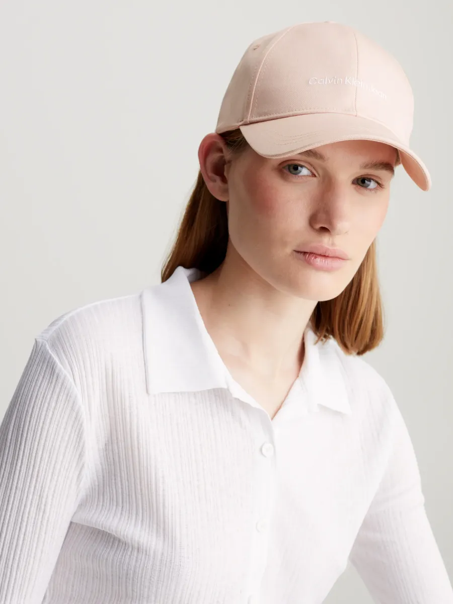 

Бейсбольная кепка Calvin Klein Jeans "INSTITUTIONAL CAP", розовый