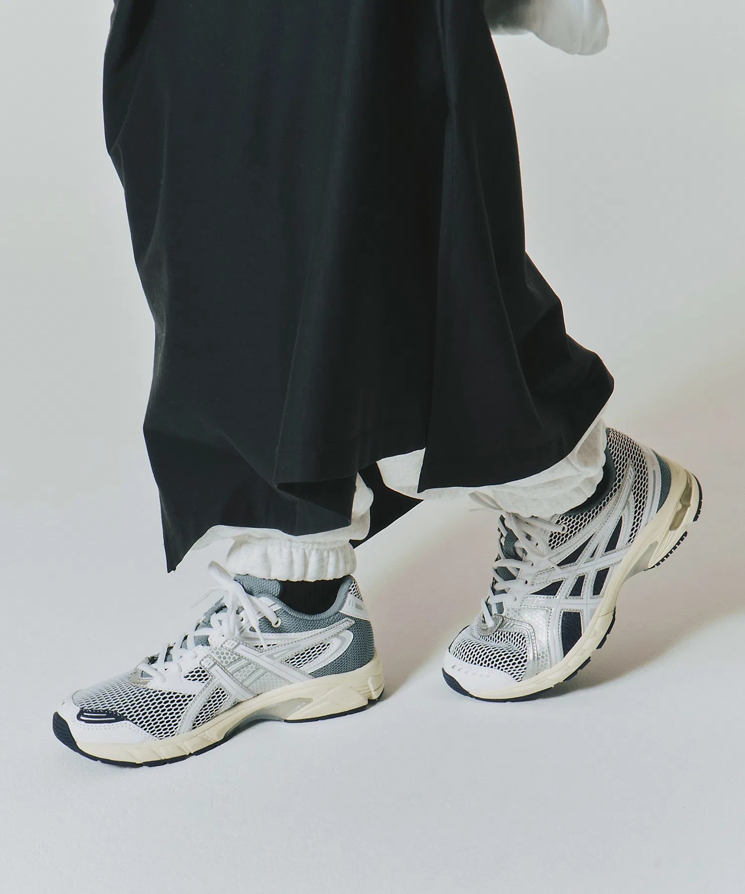 Унисекс кроссовки ASICS GEL-DS TRAINER 14