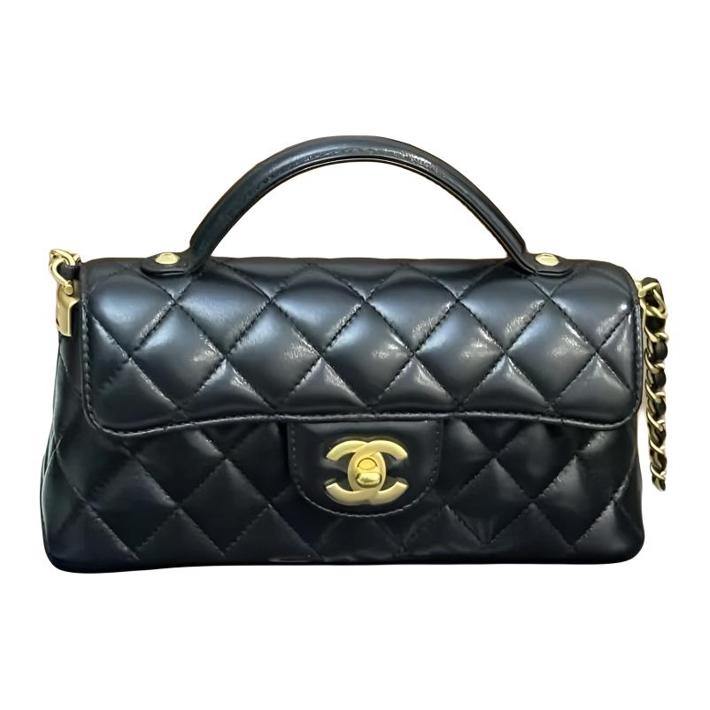 

CHANEL Кожаная сумка через плечо