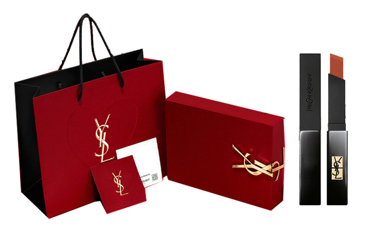 SAINT LAURENT Небольшой набор макияжа Black Bar Limited Edition из четырех предметов для легкого нанесения и естественного тона кожи — фото 2
