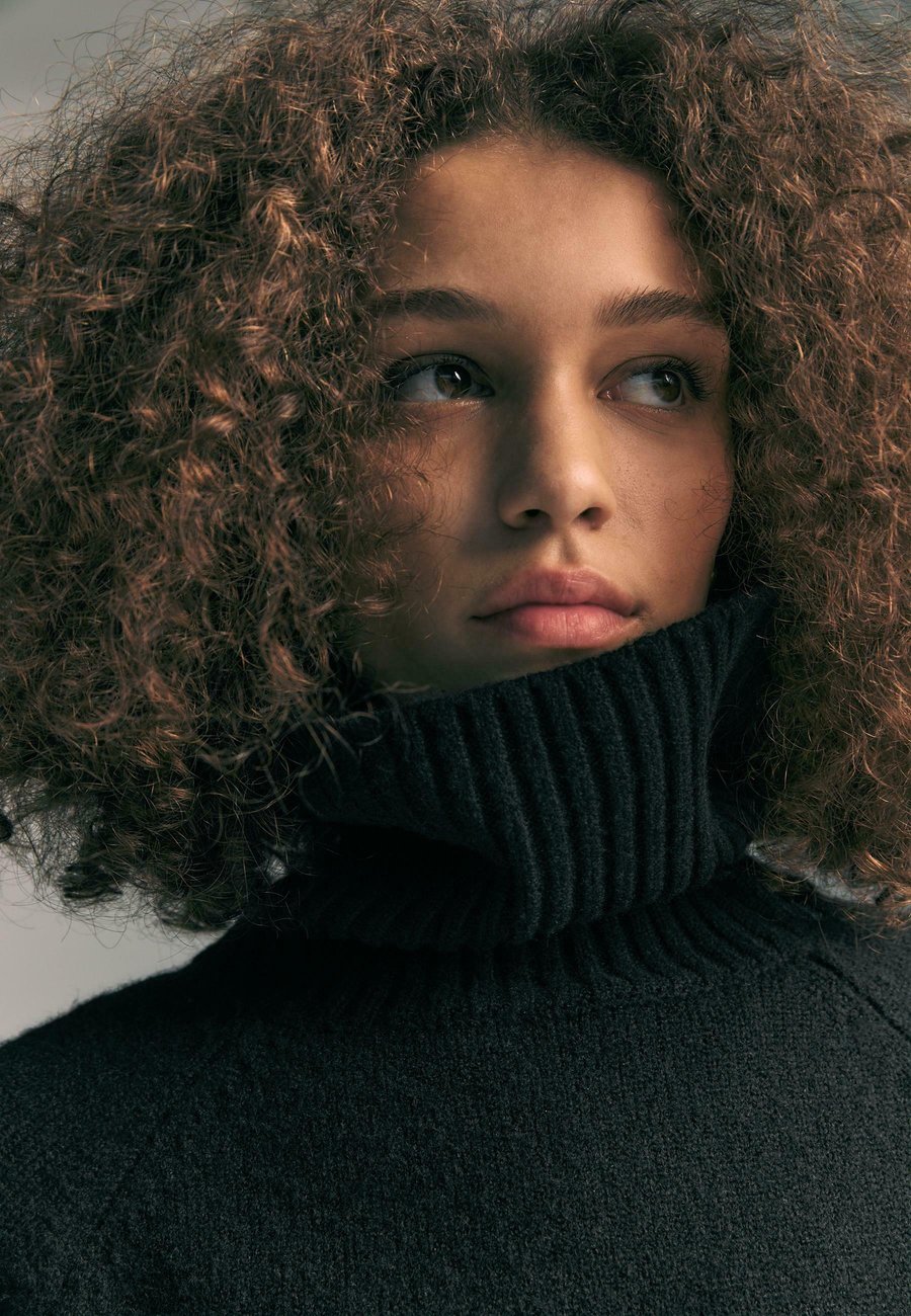 

Джемпер Stradivarius HIGH NECK, Black