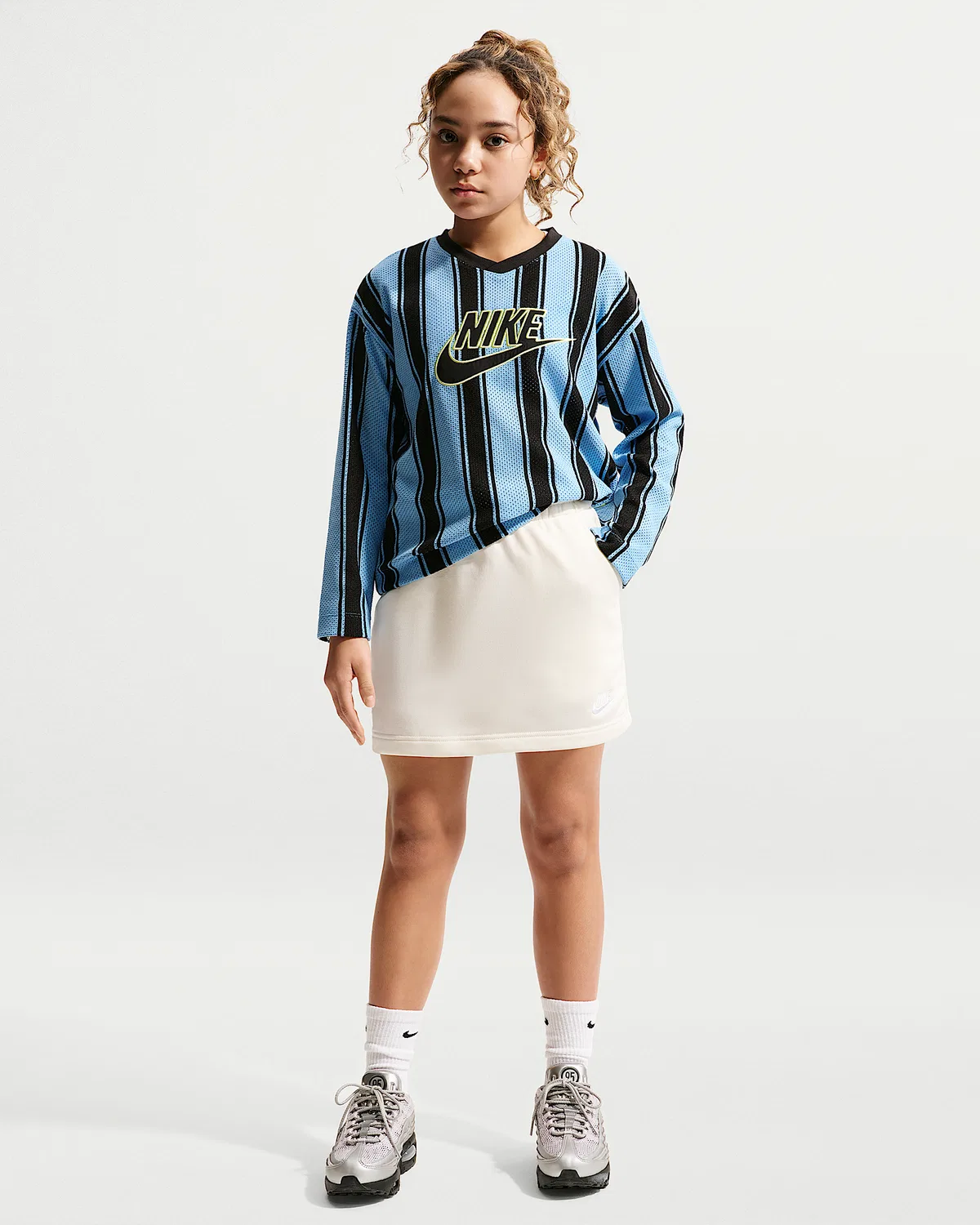 Детская юбка Nike Sportswear Club из французского трикотажа, Soft Pearl/Soft Pearl/White
