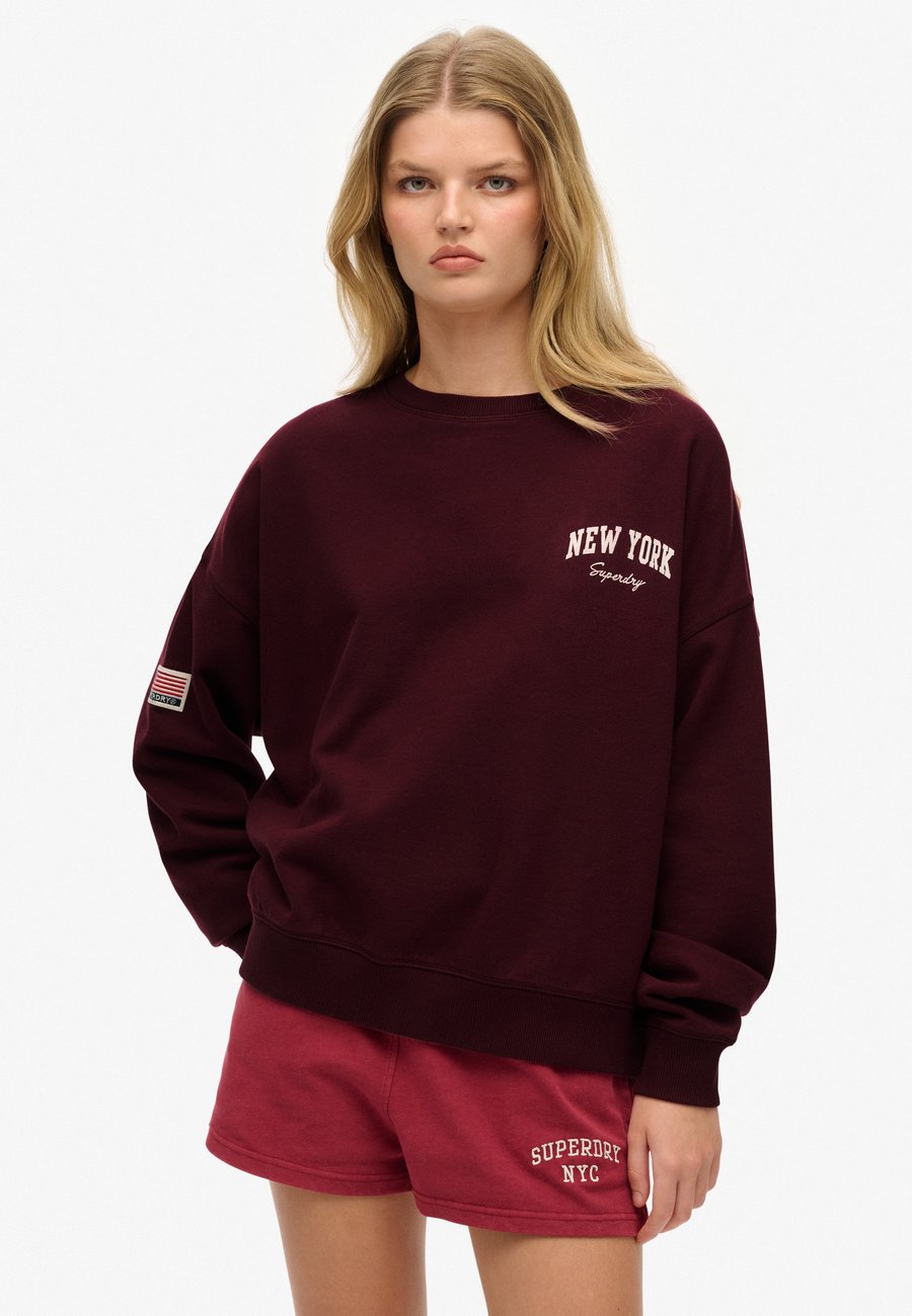 

Толстовка Superdry & Co SUPERDRY ATHLETIC ESSENTIALS RELAXED CREW , Port Red/Red
