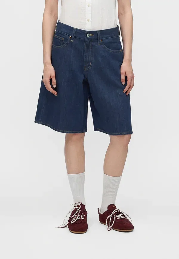 Джинсовые шорты Gap, темная стирка