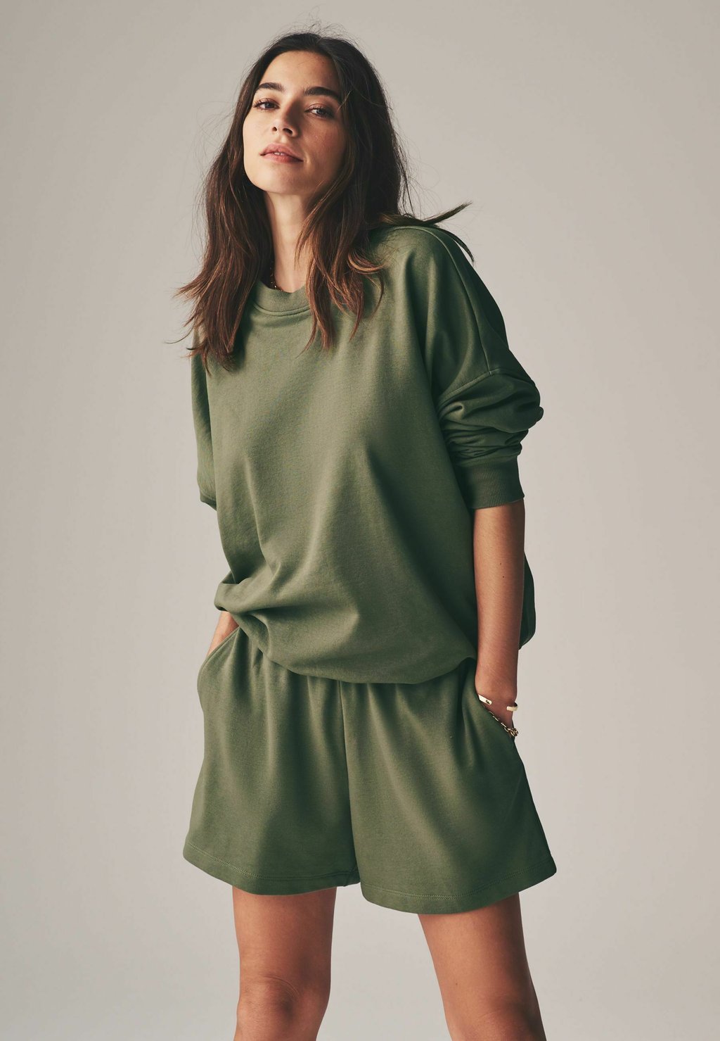 

Шорты 2 PIECE RELAXED COORD SET - Sweatshirt THE SET, зеленый