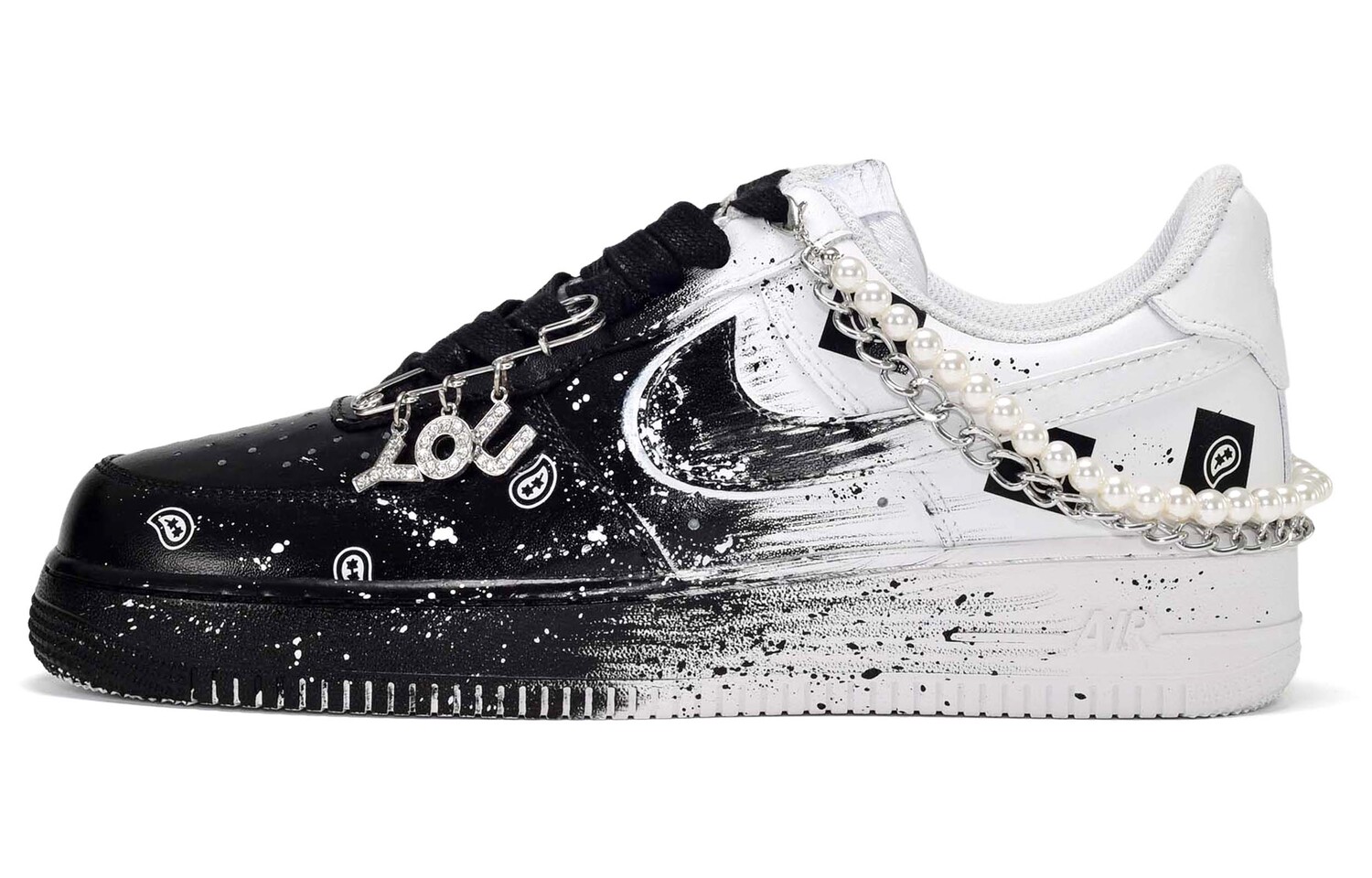

Кроссовки для скейтбординга Air Force 1 женские низкие черный/белый Nike
