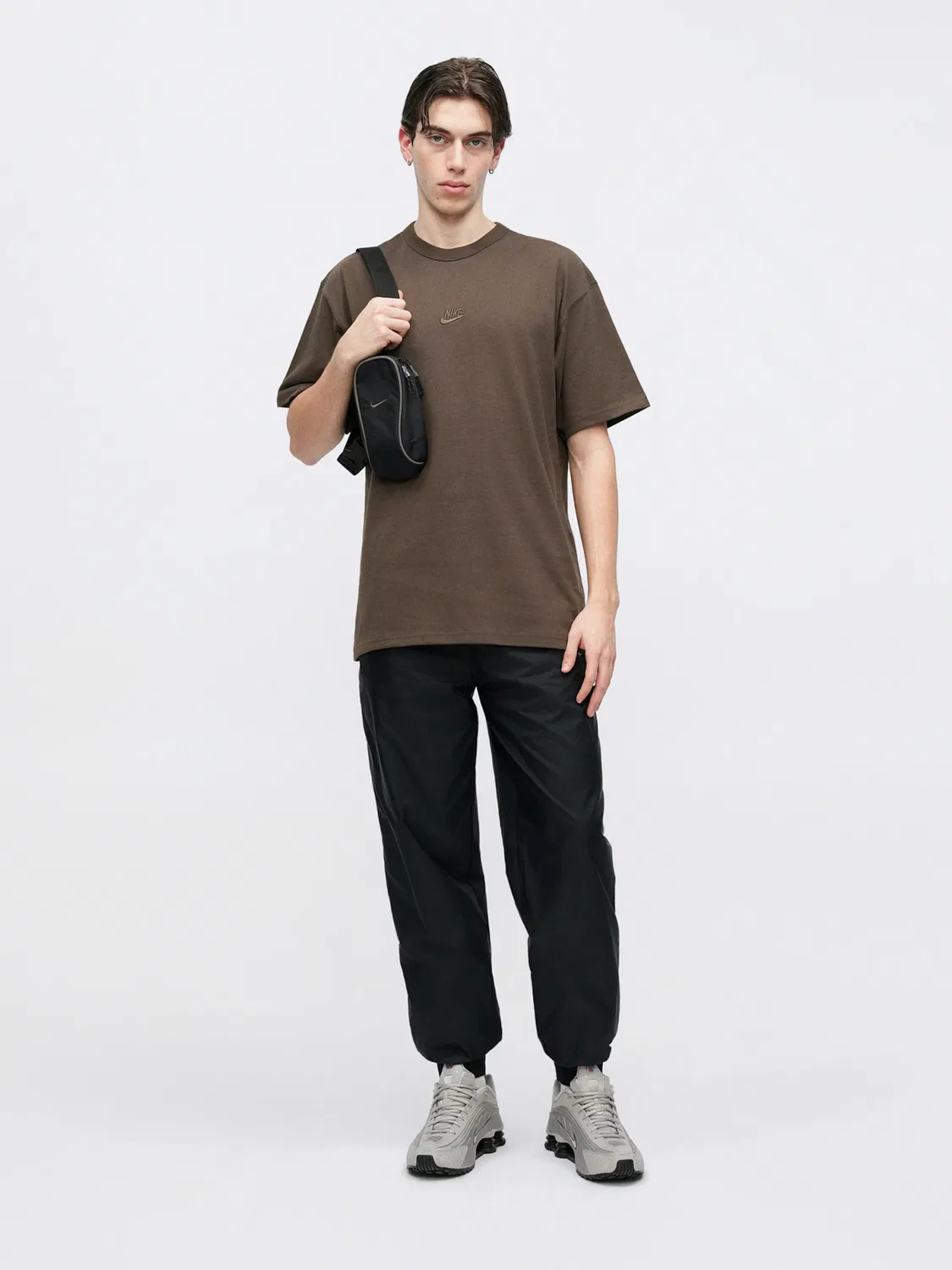 Футболка 'PREM ESS' Nike Sportswear, Dark Brown — фото 4