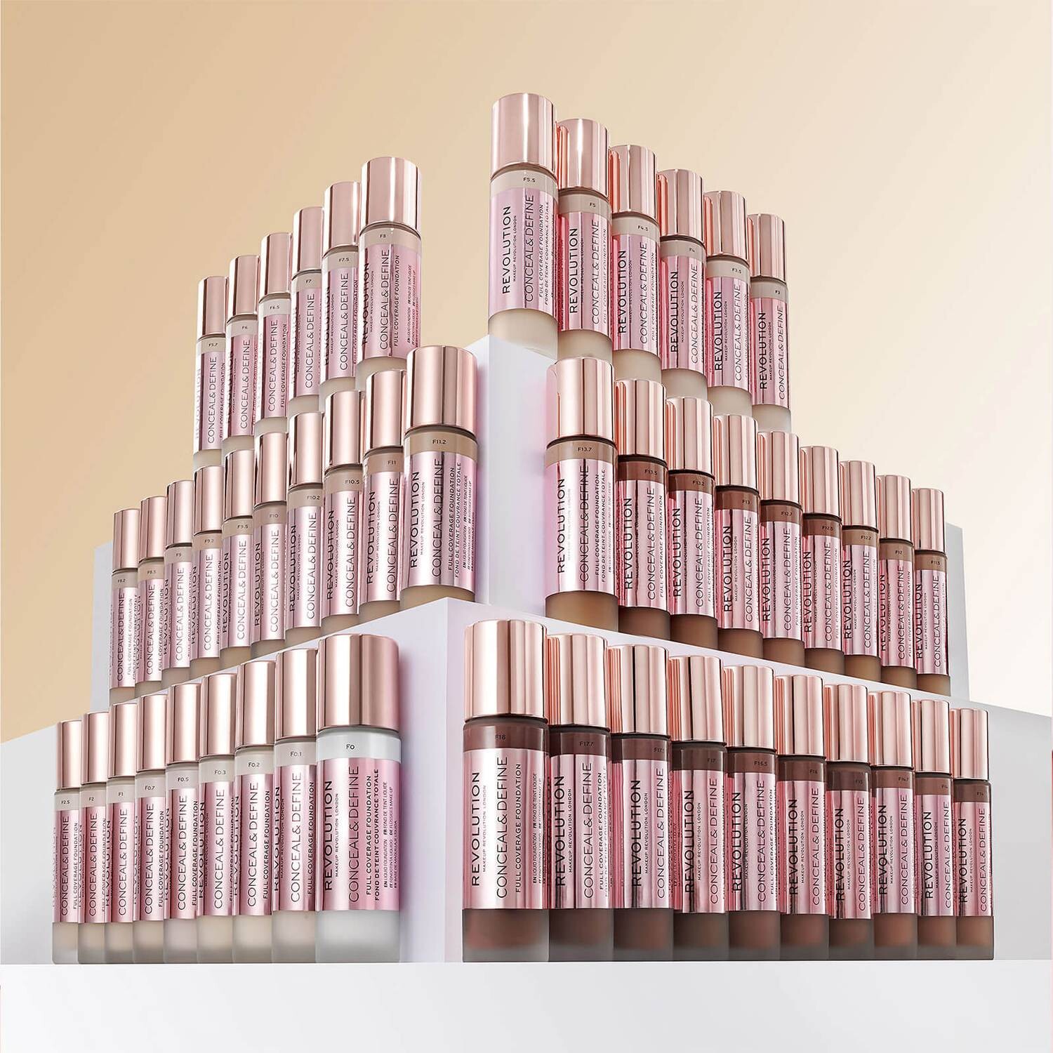 

Тональная основа Makeup Revolution Conceal & Define Foundation