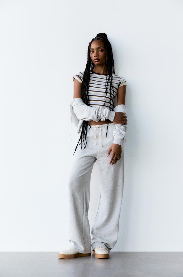 

Широкие спортивные штаны Pull And Bear, серый