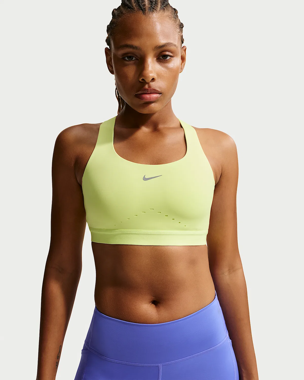 Женский спортивный бюстгальтер Nike Swift с высокой поддержкой и легкой подкладкой, Light Lemon Twist/Silver