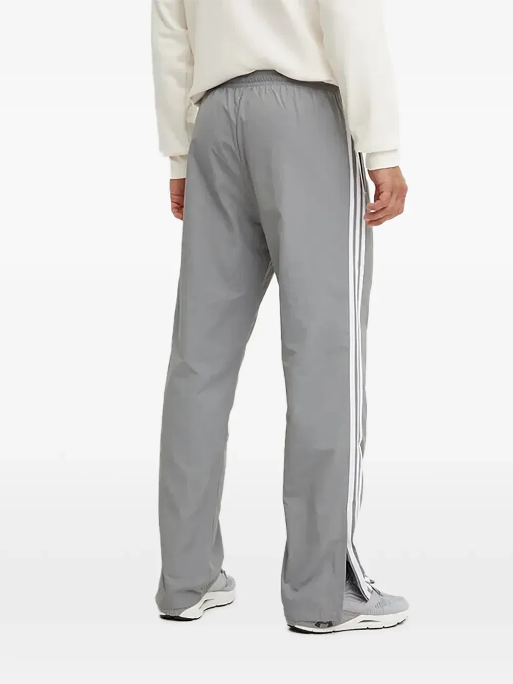 Штаны-джоггеры с тремя полосками adidas, серый — фото 3