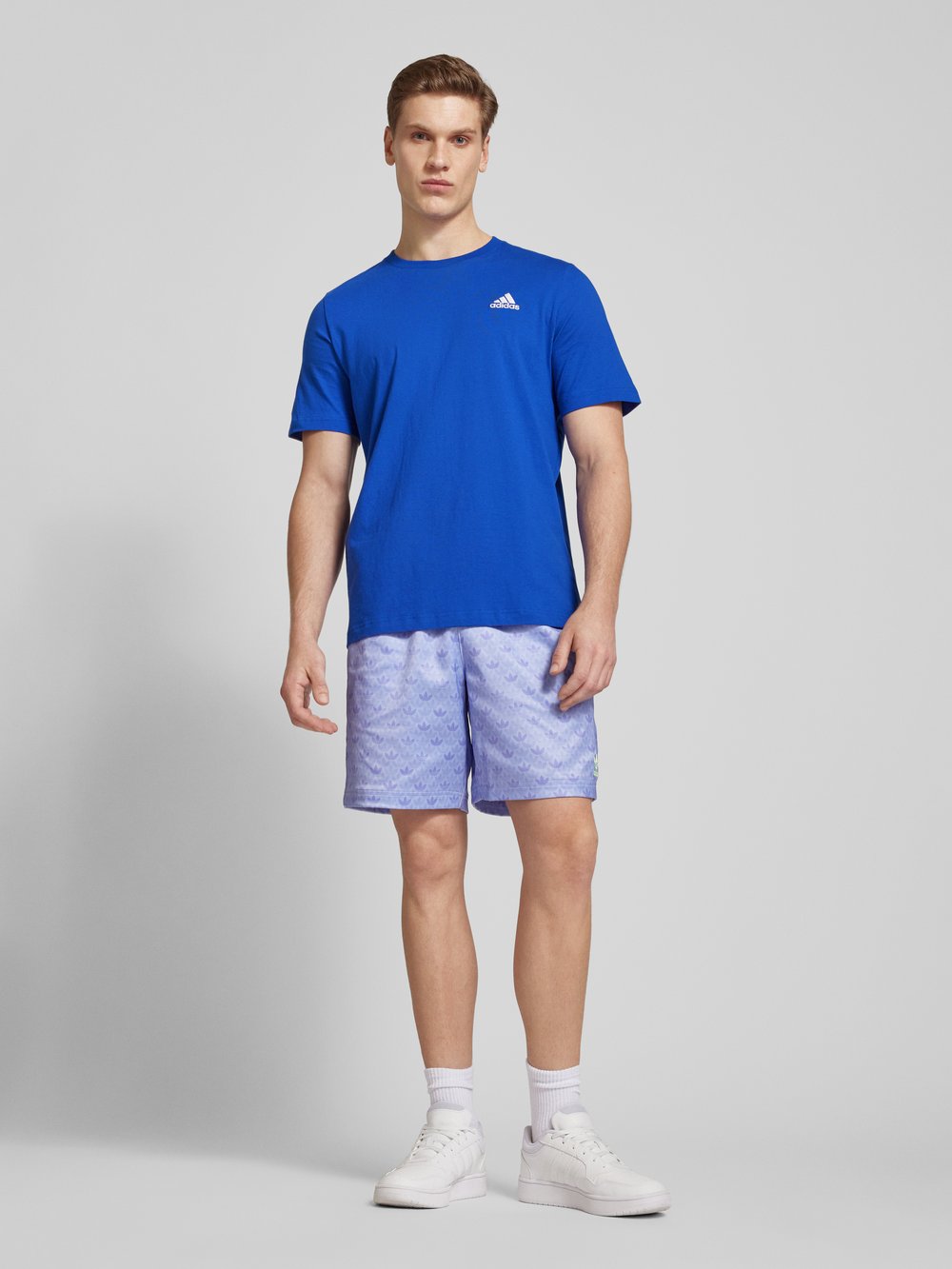 

Футболка с вышитой этикеткой и круглым вырезом ADIDAS SPORTSWEAR, синий