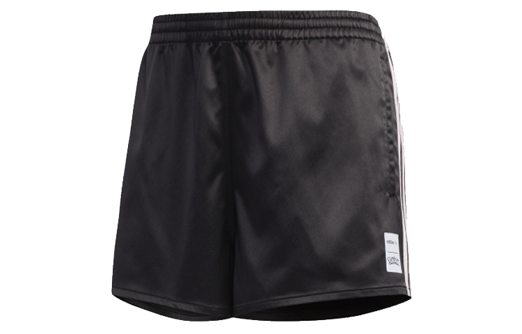 

Повседневные шорты Pokemon X Adidas Neo