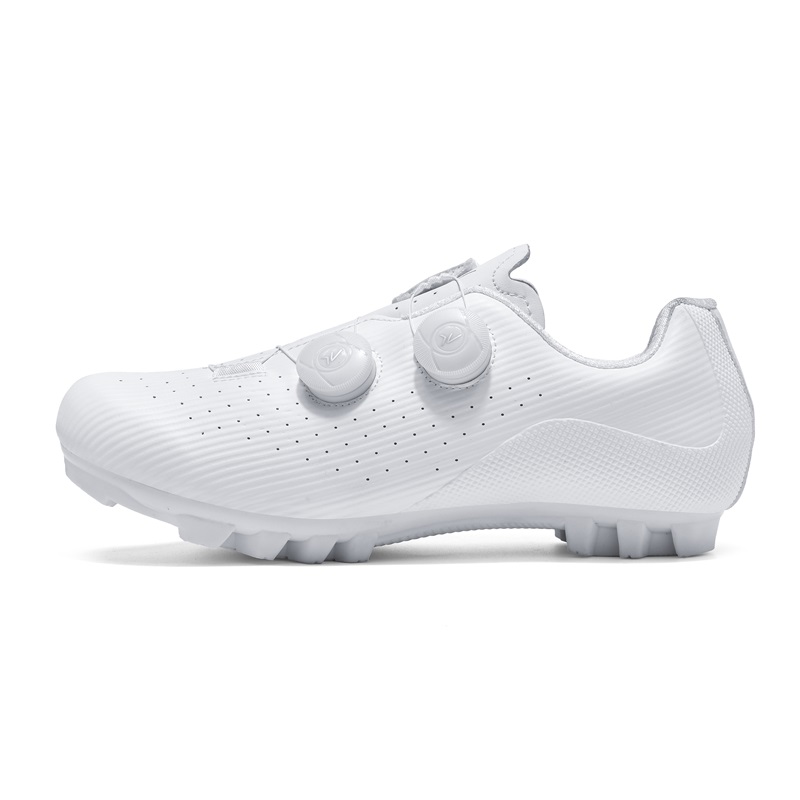 

JYVME Износостойкие дышащие велотуфли мужские низкие белые с шипами, цвет White Mountain Cleat Shoes