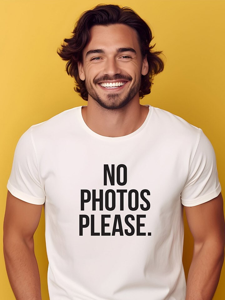

Футболка WOOOP No Photos Please, белый