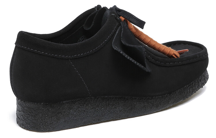 Женские ботинки Clarks низкие замшевые, черный — фото 4