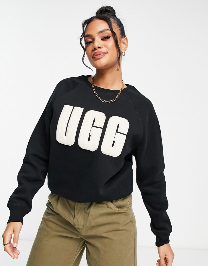 

Черная толстовка с пушистым логотипом UGG Madeline
