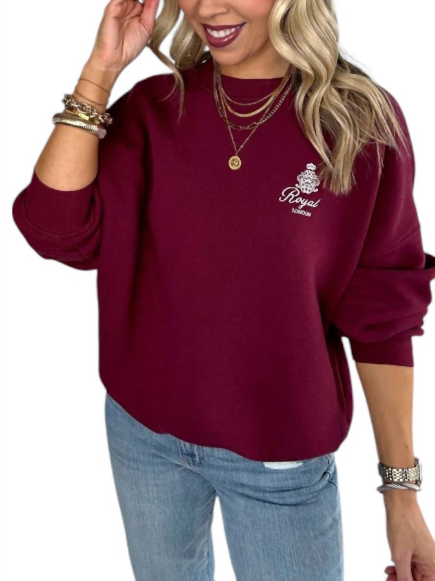 

Лондонский вышитый свитшот в бордовом цвете Blu Pepper