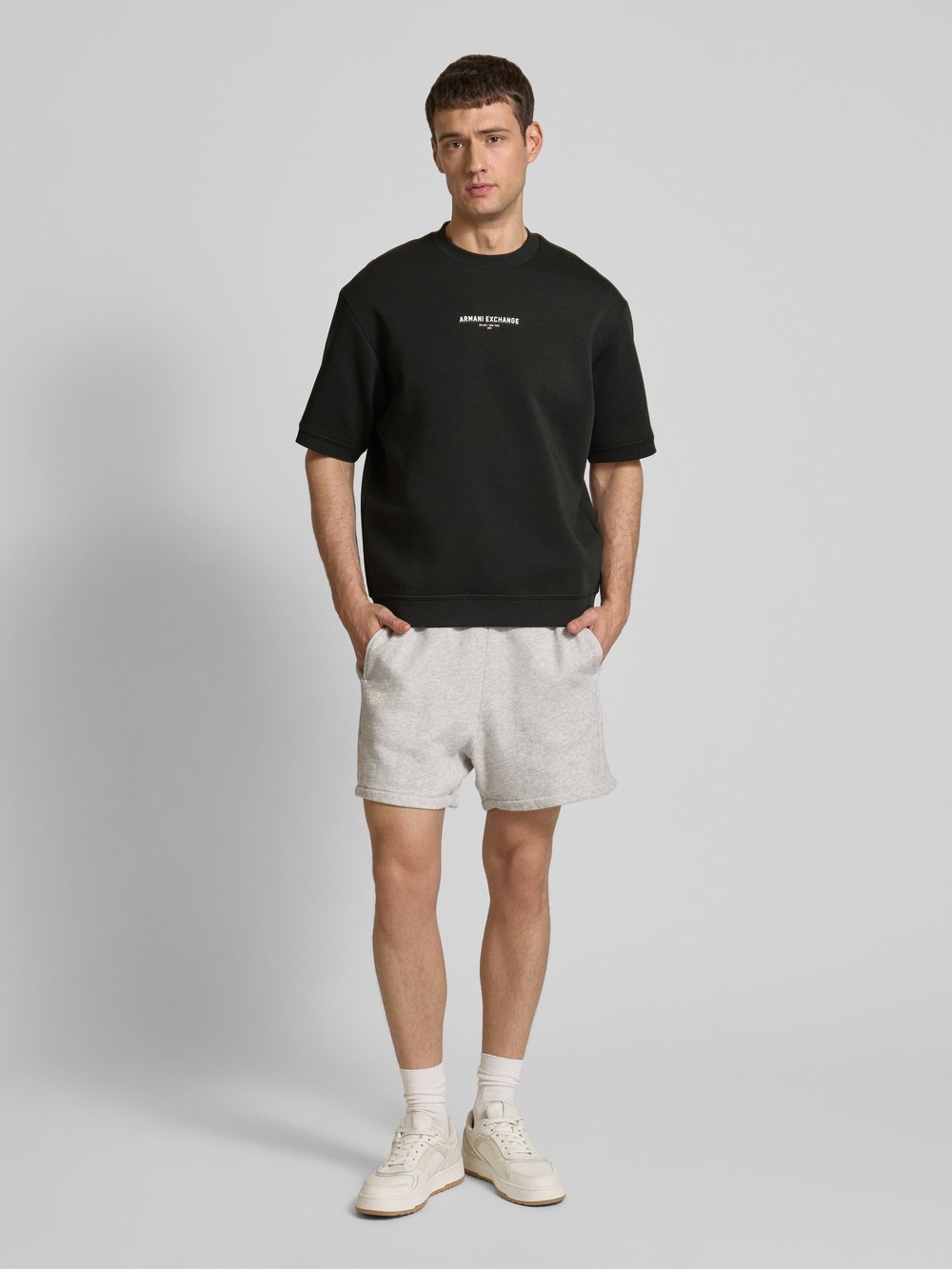 

Футболка с этикеткой ARMANI EXCHANGE, оливковый