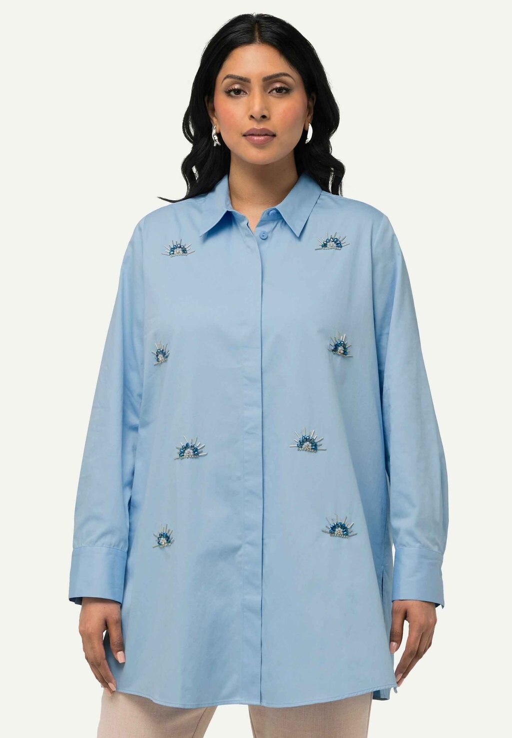 

Блузка на пуговицах BEADED LONG SLEEVE Ulla Popken, светло-голубой