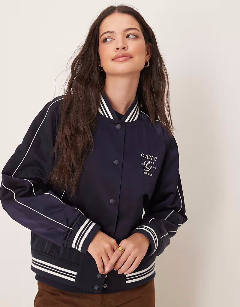 

GANT атласная университетская куртка-бомбер с логотипом темно-синего цвета