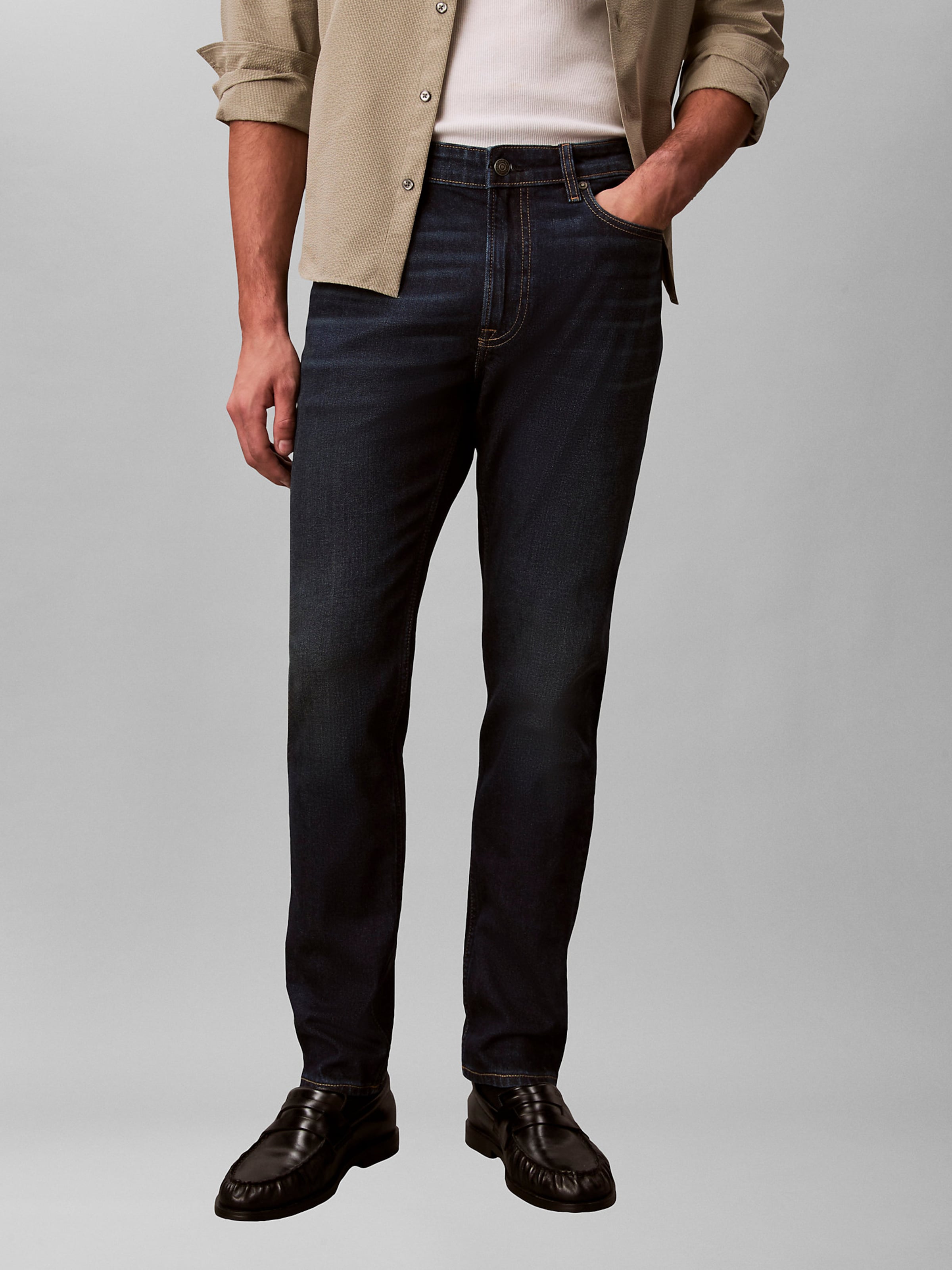 Calvin Klein Джинсы Slim fit в темно-синем цвете — фото 2