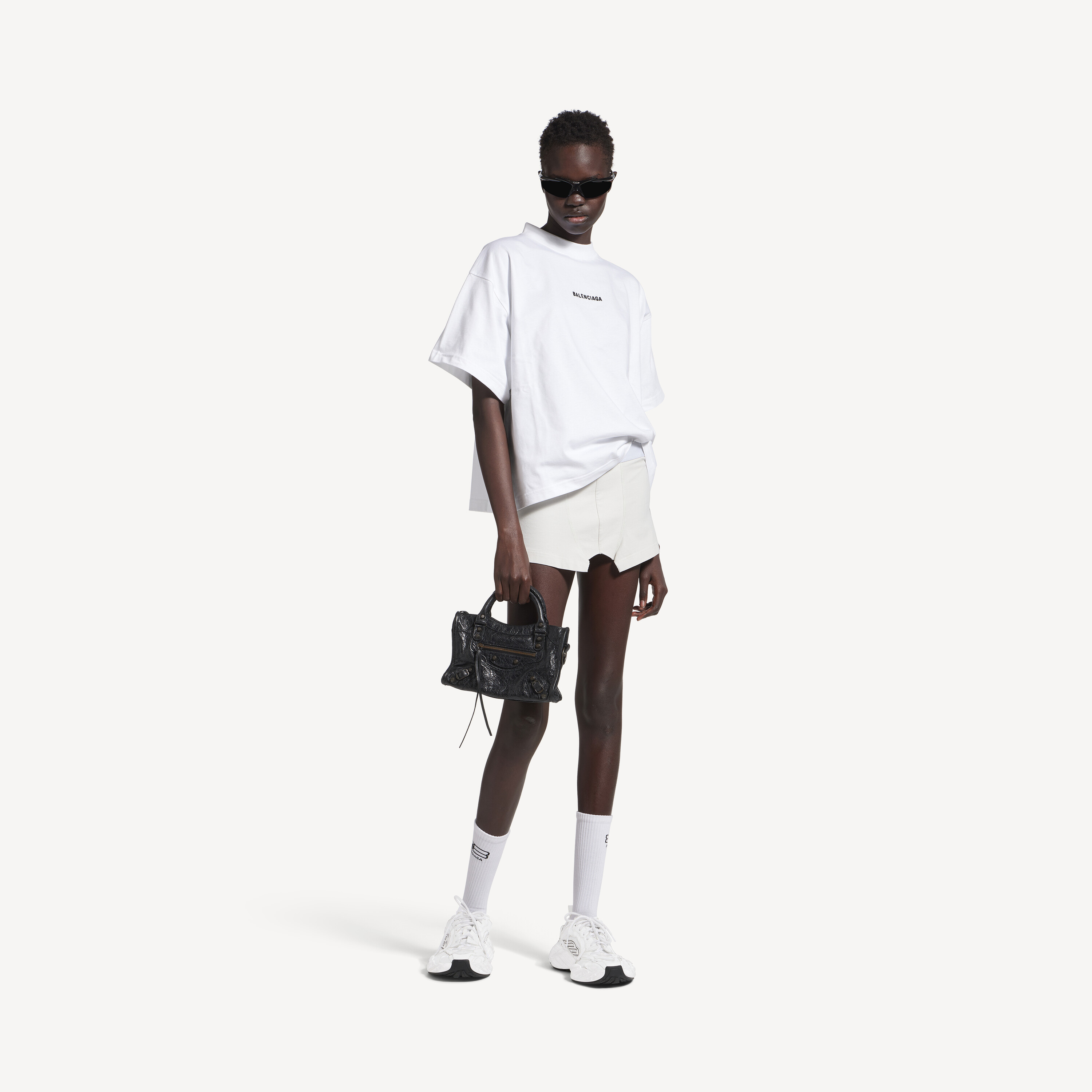 Женская укороченная футболка Balenciaga с принтом на спине, белая/черная, серый — фото 2