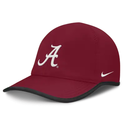 

Бейсболка Nike Alabama Crimson Tide On-Field Featherlight, цвет Team Crimson